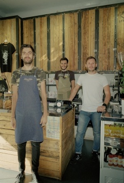 Un profil de business, vă rog: Steam Coffee Shop