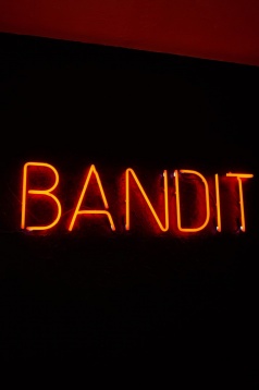 La pas prin cartier: La Bandit Specialty Coffee cafeaua de origine își atinge potențialul maxim