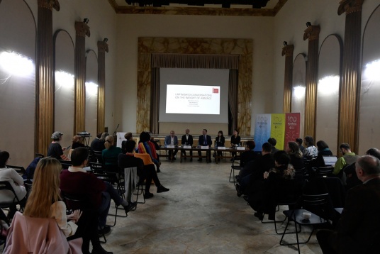 Proiectul „Conversaţii neterminate asupra importanţei absenţei" reprezintă România la Biennale di Venezia 2019