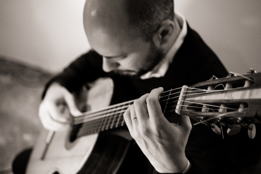 Alberto Mesirca, chitarist italian cu premii internaționale: „Chitara este un instrument profund și special” 